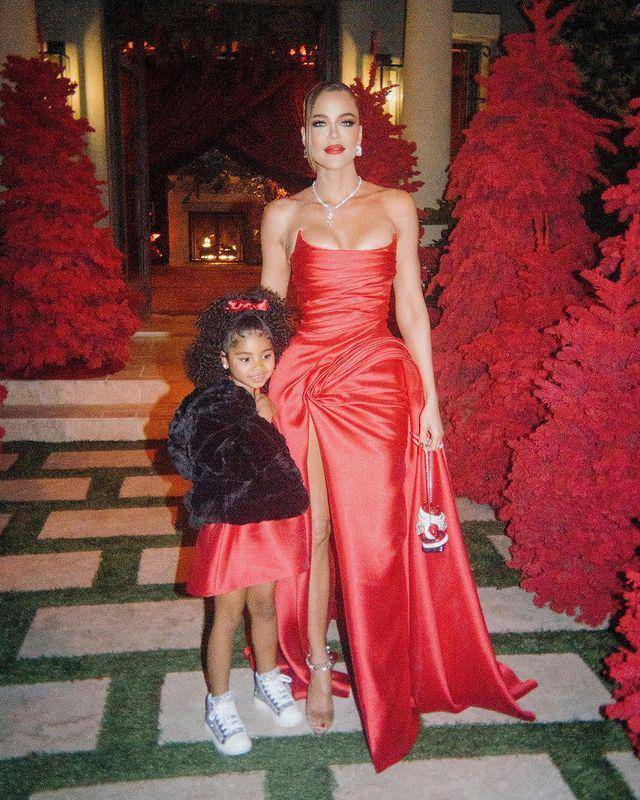 Khloe Kardashian (instagram.com/khloekardashian)