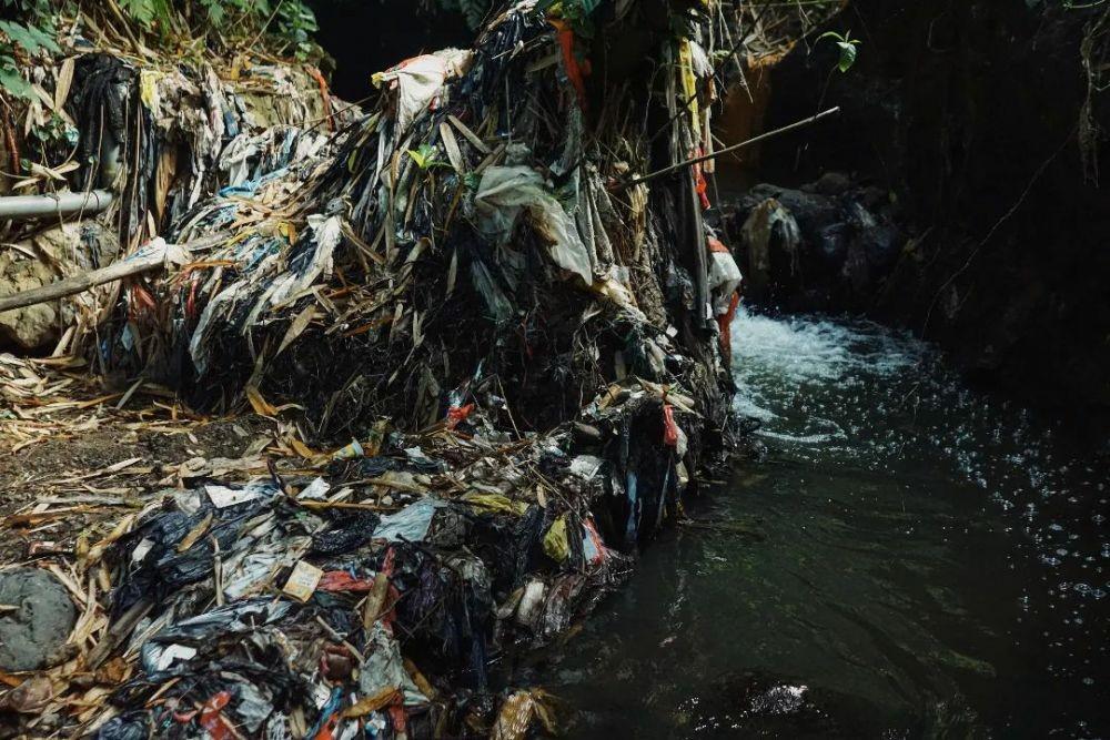 Dokumen River Cleanup Indonesia