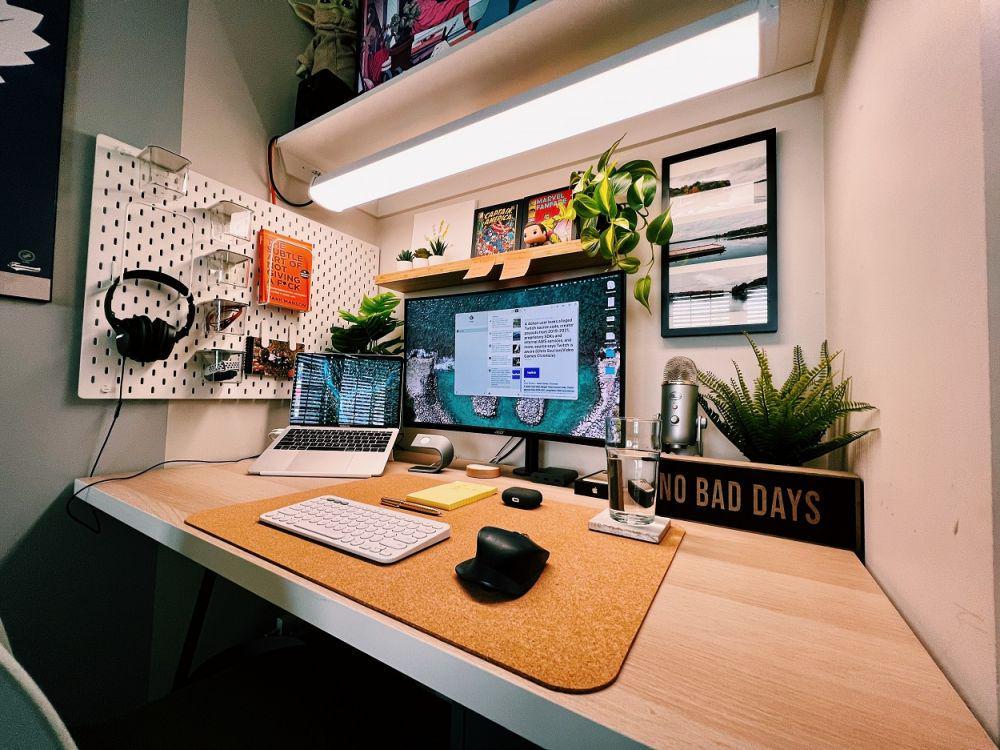 9 Ide Set Up Desk agar Kerja Lebih Nyaman dan Terorganisir