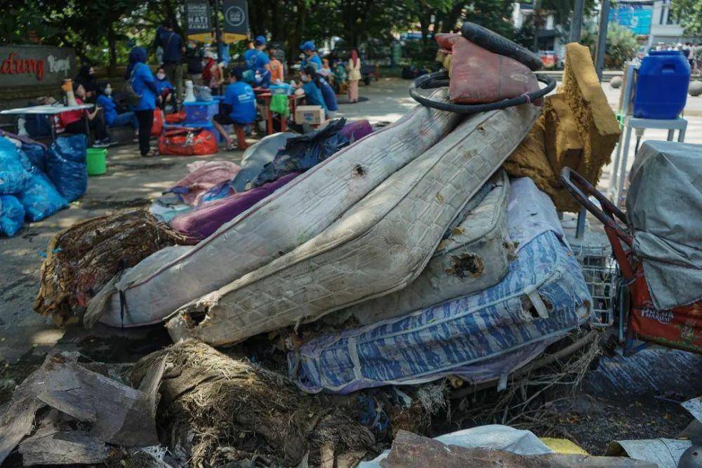 Dokumen River Cleanup Indonesia