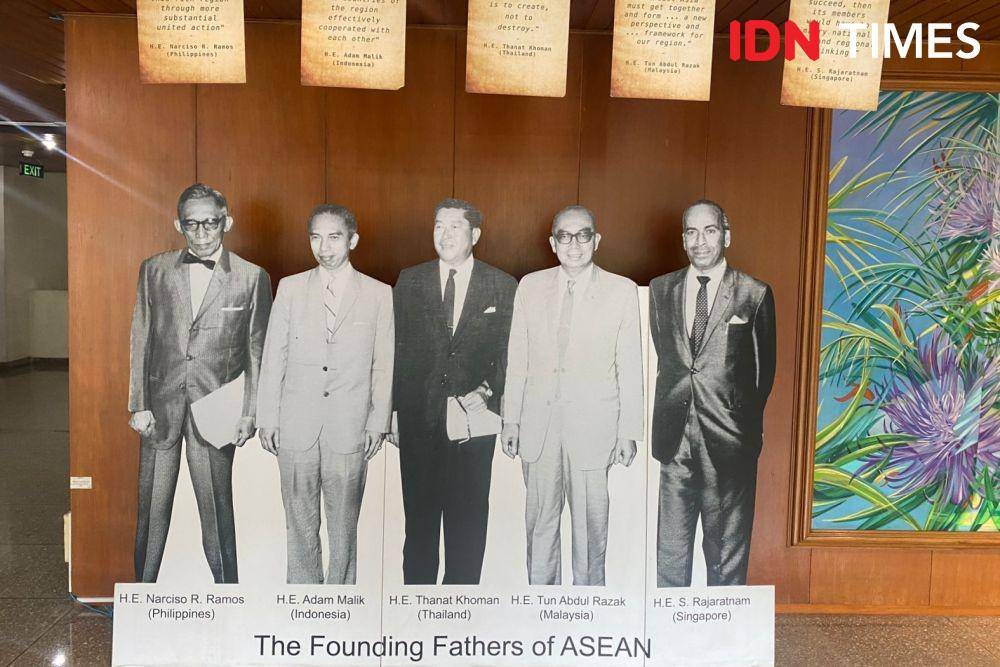 Ilustrasi ASEAN. (IDN Times/Sonya Michaella)