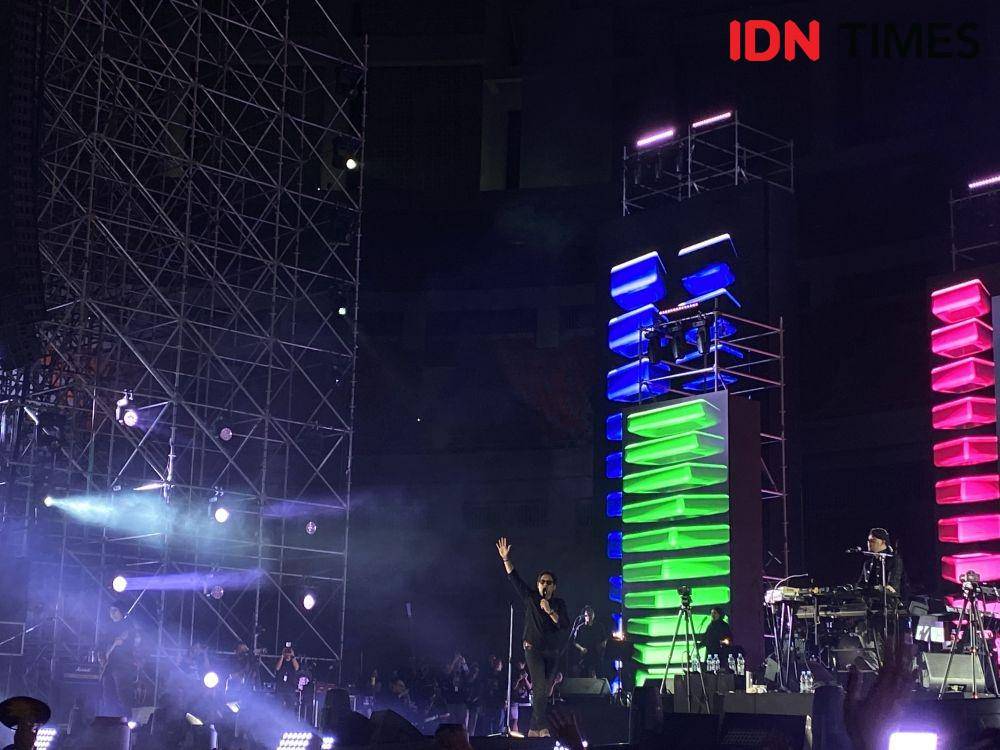 Andre Taulany bawakan lagu lawasnya berjudul mungkinkah (dok.IDN Times/Stephanie Risyana)