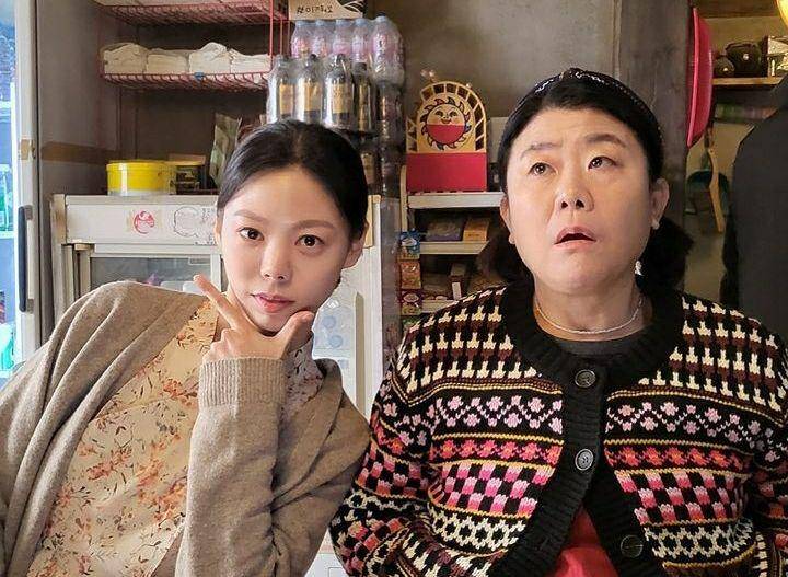 Yoon Ji Won dan Lee Jung Eun di balik layar Missing: The Other Side 2 (instagram.com/yuldion)