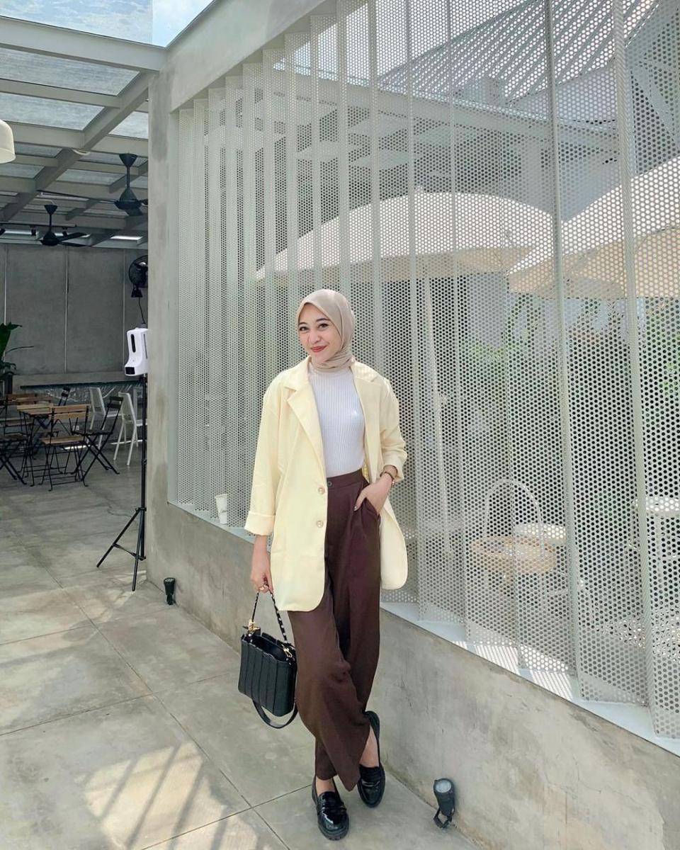 Potret OOTD (Instagram.com/nabilayua)