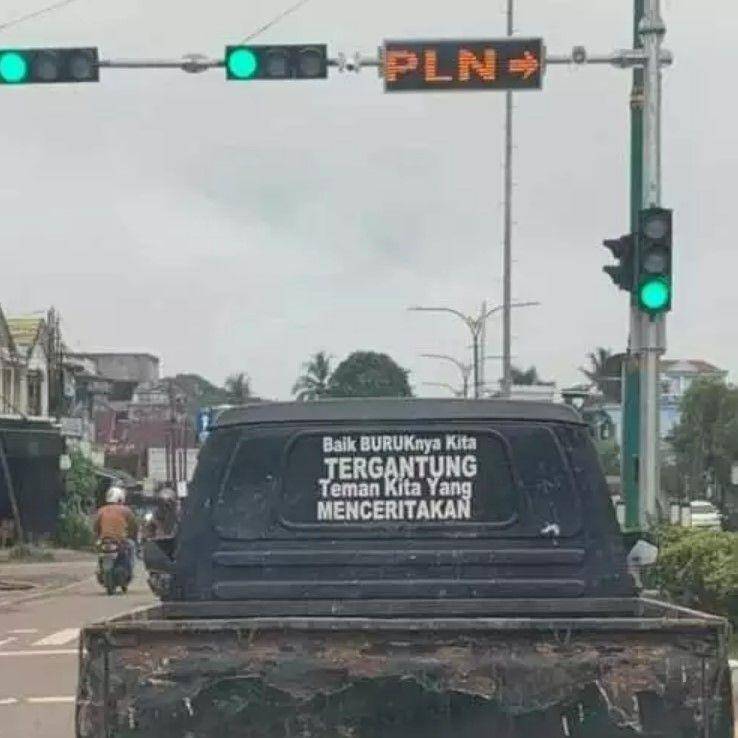 kata-kata galau di belakang truk (instagram.com/mrci.id)