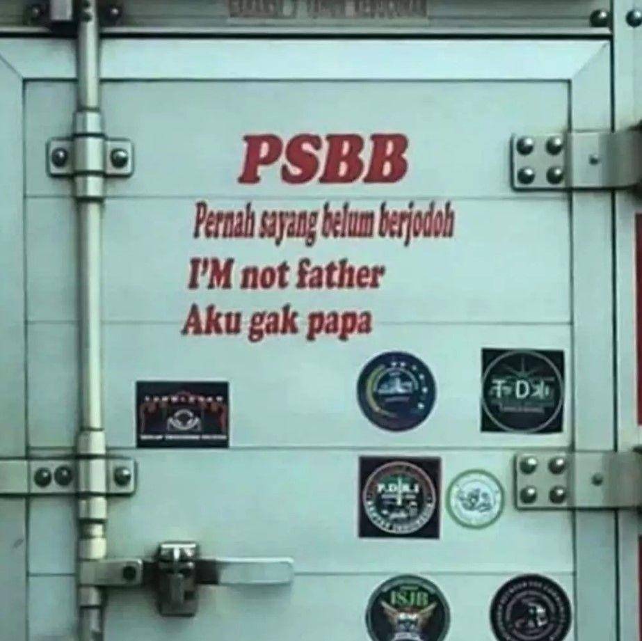 kata-kata galau di belakang truk (instagram.com/meme_ngakak.receh)