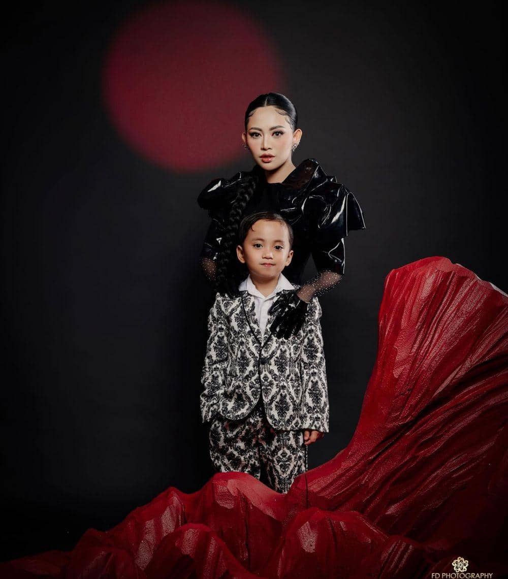 photoshoot Rachel Vennya (instagram.com/rachelvennya)