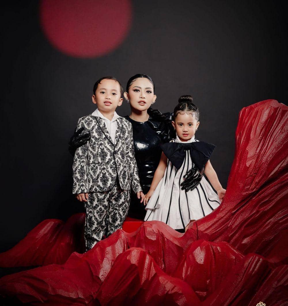 photoshoot Rachel Vennya (instagram.com/rachelvennya)