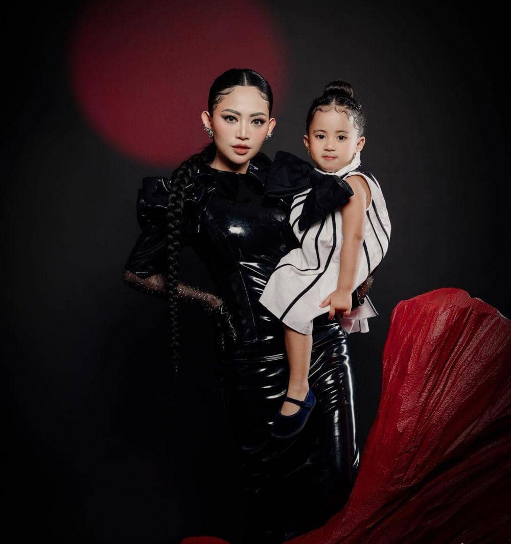 photoshoot Rachel Vennya (instagram.com/rachelvennya)