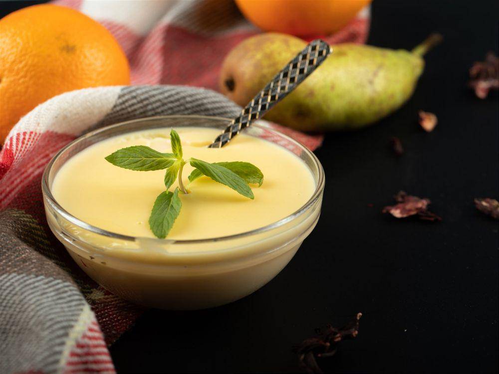 ilustrasi vla puding tanpa telur dari buah jeruk (freepik.com/azerbaijan_stockers)