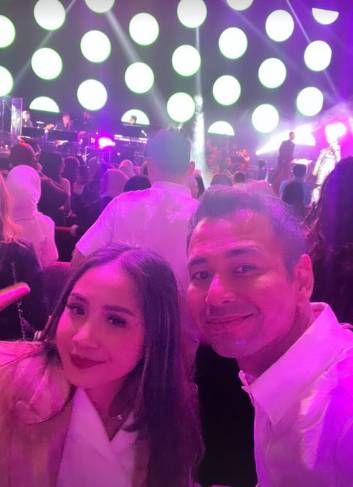 Raffi nonton konser Melly (instagram.com/raffinagita1717)