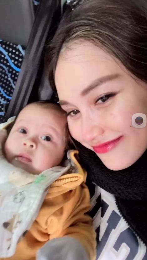Ayu Ting Ting di Austria (instagram.com/ayutingting92)