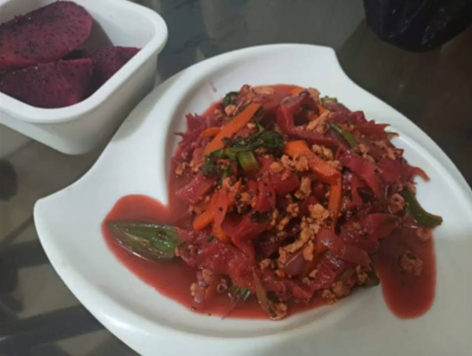 ilustrasi tumis kulit naga (youtube.com/Sis. Vic's Cusine)