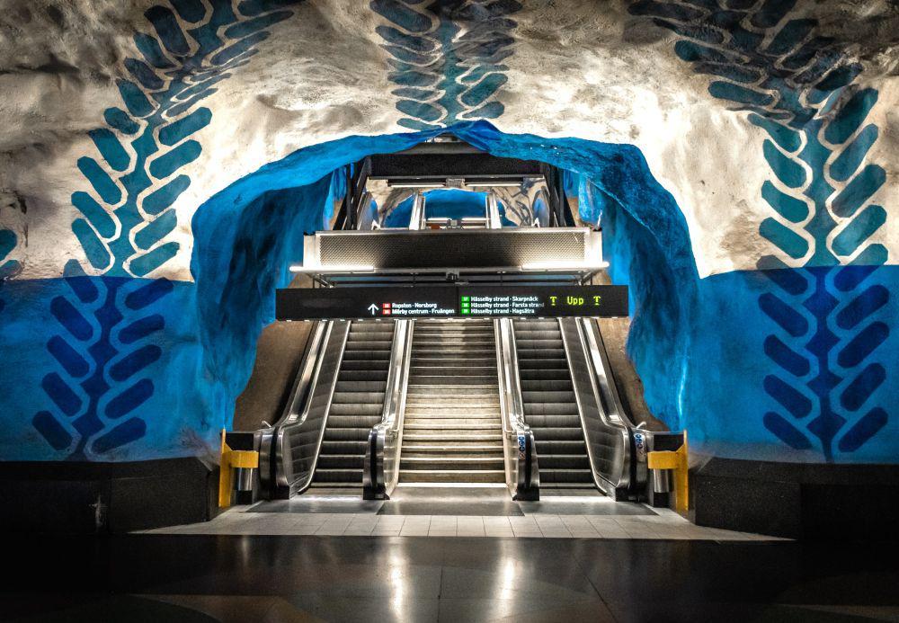 9 Potret Estetik Stasiun Kereta Bawah Tanah di Stockholm, Swedia