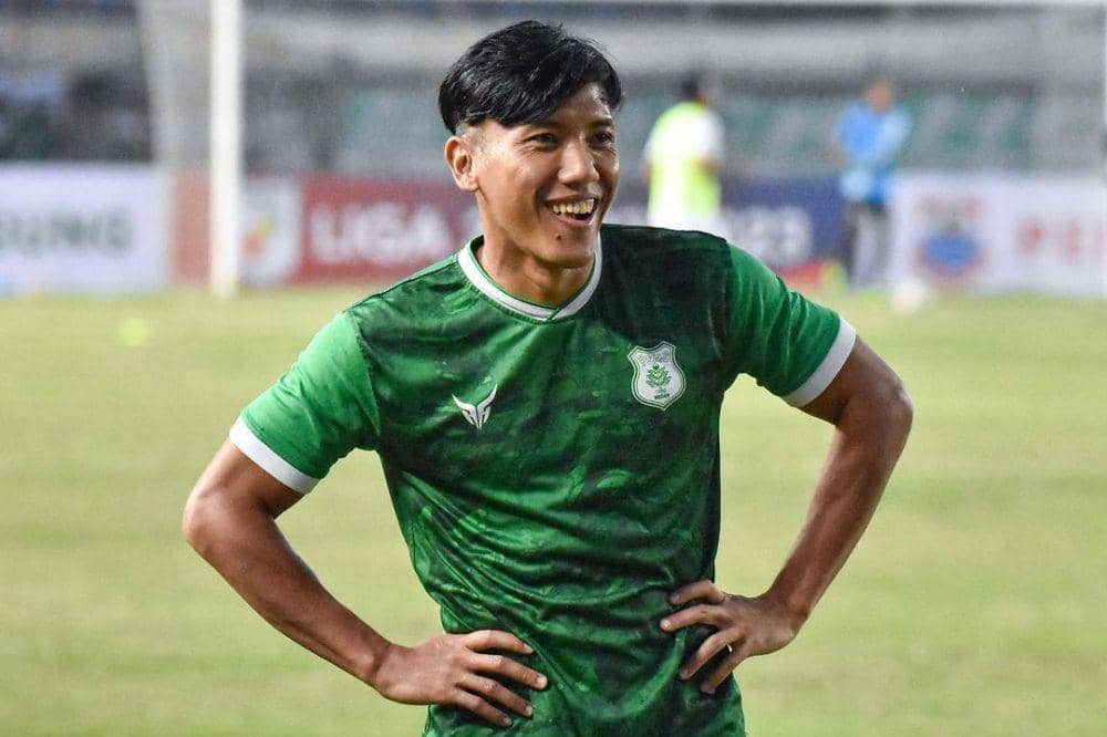 Ahmad Bustomi sebagai pemain baru Arema FC dari PSMS Medan di paruh musim Liga 1 2022/2023. (instagram.com/official_psmsmedan)