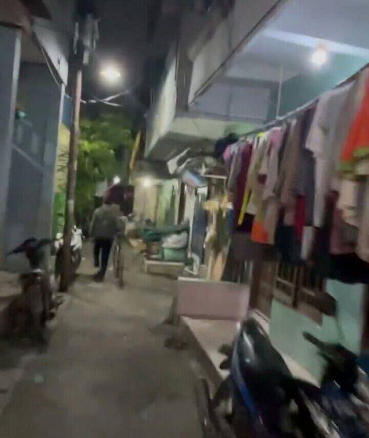 perjuangan Hanung Bramantyo nonton Dewa 19 (instagram.com/hanungbramantyo)