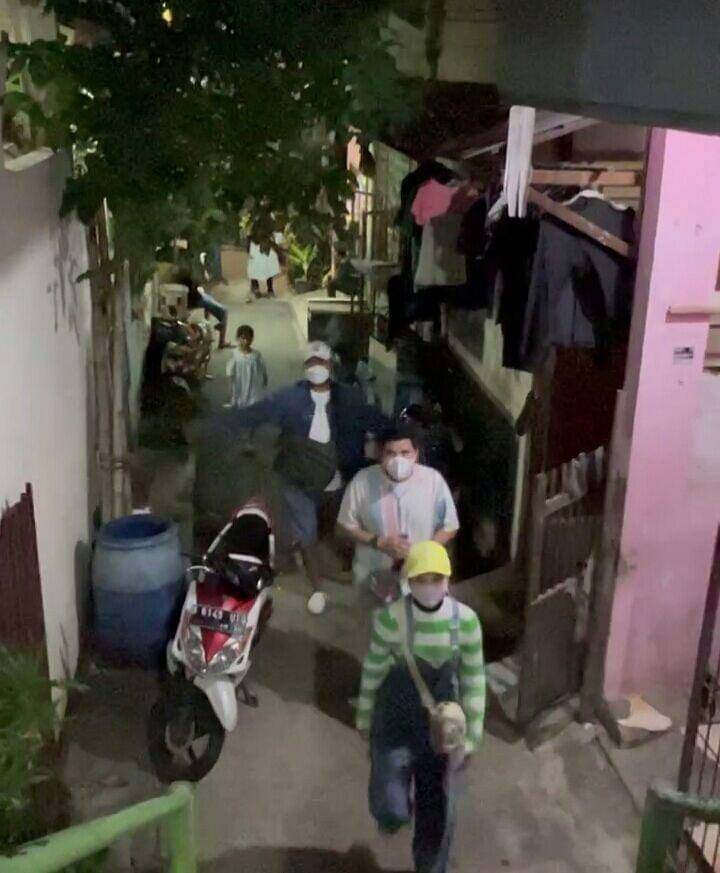 perjuangan Hanung Bramantyo nonton Dewa 19 (instagram.com/hanungbramantyo)