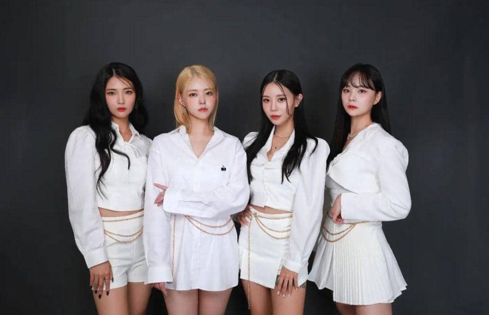 BADKIZ (instagram.com/_badkiz_official)