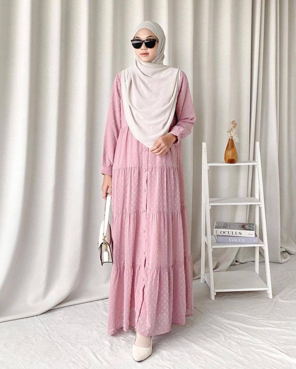 potret outfit ala Nyimas Juniar (instagram.com/njpda)