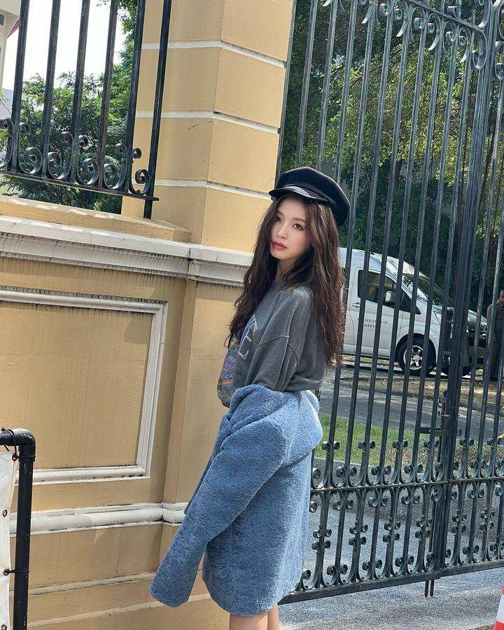 Arin Oh My Girl (instagram.com/ye._.vely618)