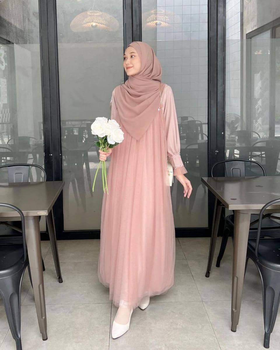 potret outfit ala Nyimas Juniar (instagram.com/njpda)