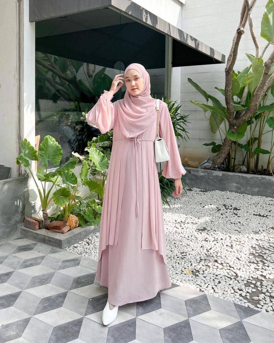 potret outfit ala Nyimas Juniar (instagram.com/njpda)
