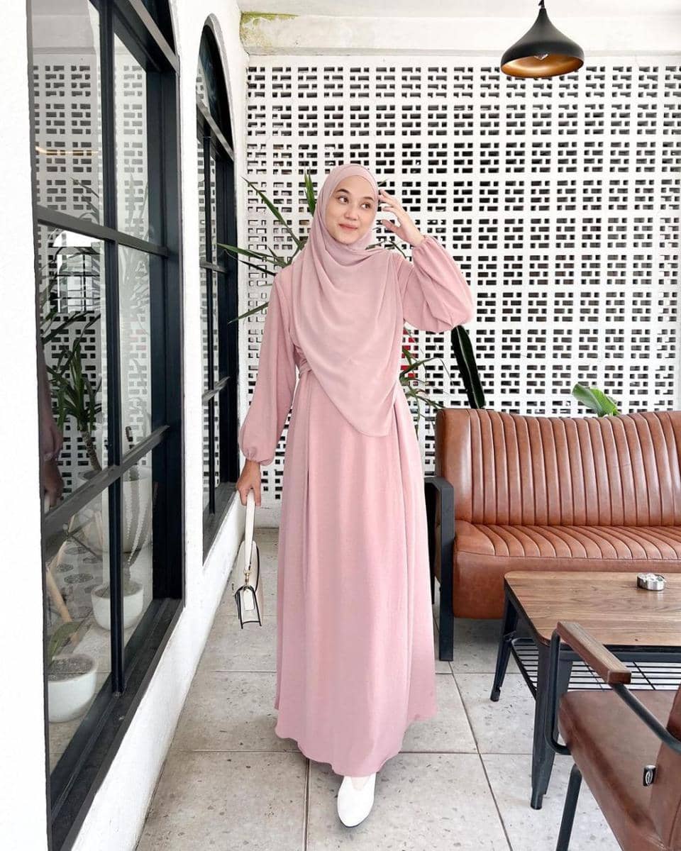 potret outfit ala Nyimas Juniar (instagram.com/njpda)