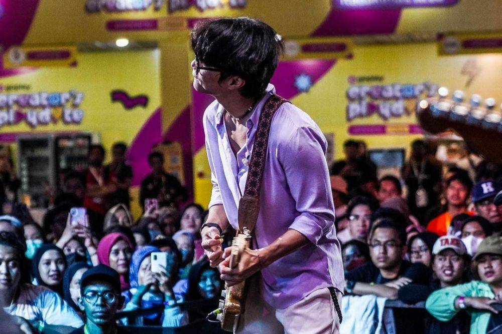 potret Dikta saat manggung (instagram.com/dikta)