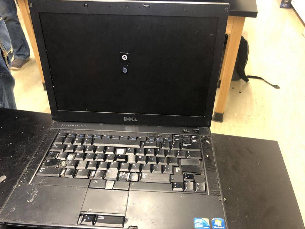 potret desain komputer paling nyeleneh (reddit.com/user/tattosc)