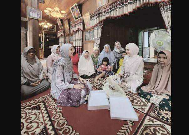 potret Zaskia Sungkar dan keluarga (instagram.com/shireensungkar)