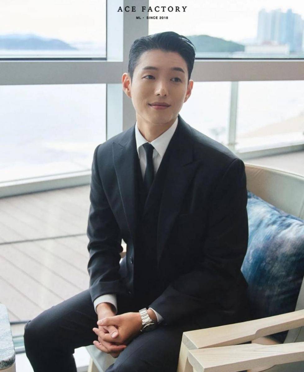 Ha Joon (instagram.com/acefactory.official)
