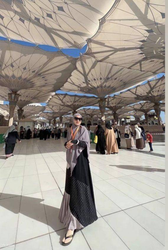 Yeni Inka Umrah bareng keluarga (Instagram.com/yeniinka)