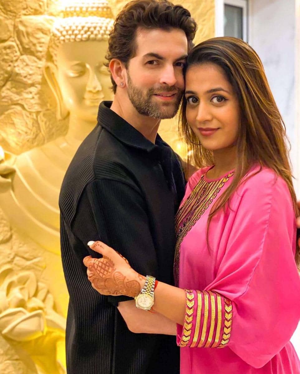 Neil Nitin Mukesh dan istri (instagram.com/neilnitinmukesh)