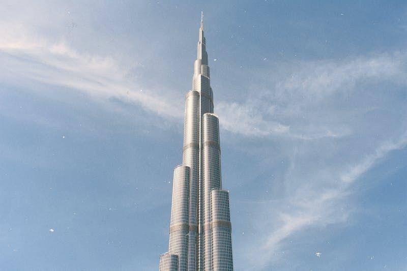 Burj Khalifa (pexels.com/@serengc)