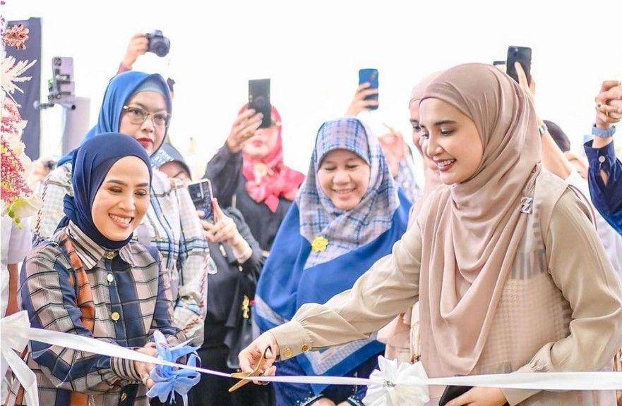 potret Zaskia Sungkar dan keluarga (instagram.com/zaskiasungkar15)