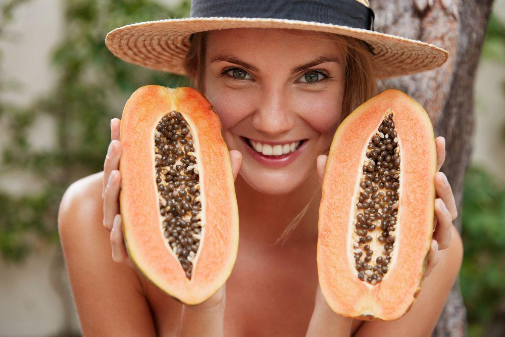 5 DIY Masker Berbahan Dasar Pepaya, Wajah jadi Glowing Alami