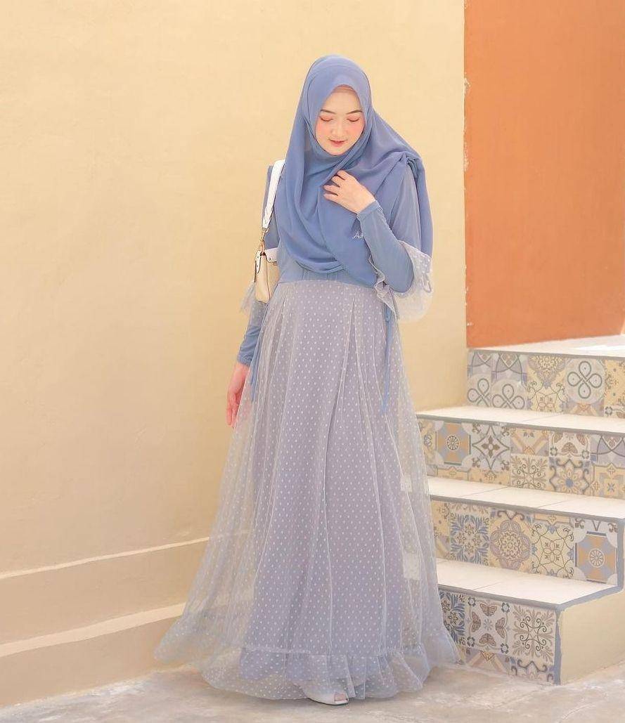 OOTd kondangan Yasmin Nadiyah (instagram.com/yasmindyh)