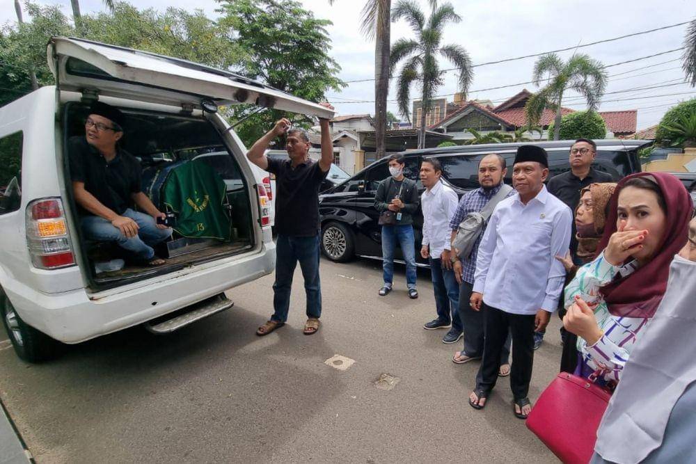 Pemakaman eks Sekjen PSSI, Nugraha Besoes, di Menteng Pulo (dok. Kemenpora)