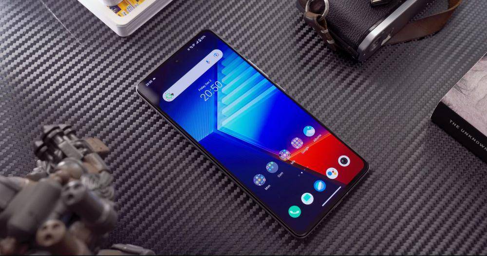 potret Vivo iQOO 11 (dok. youtube.com/GadgetIn)