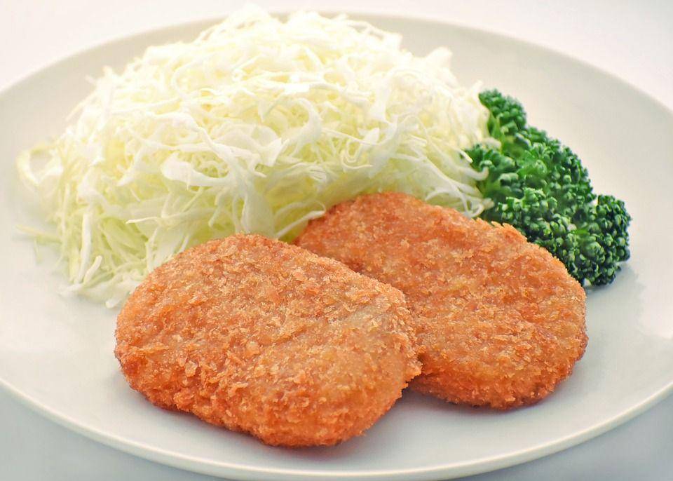 ilustrasi kroket keju ala jepang (pixabay.com/ai subarasiki)