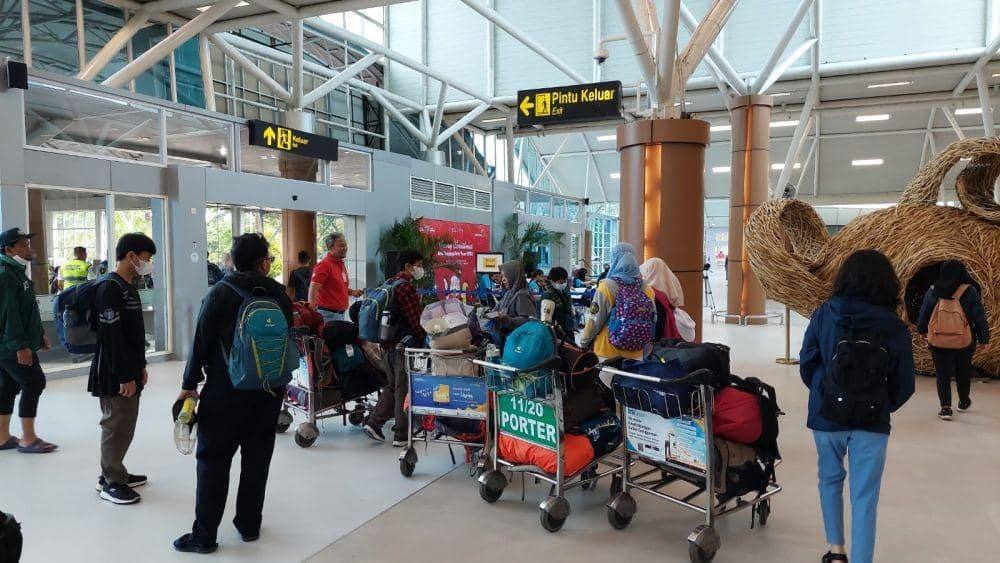 Penumpang Bandara Internasional Lombok. (dok. Humas Bandara Lombok)