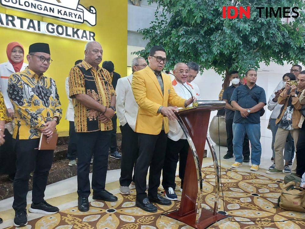 Wakil Ketua Umum Partai Golkar, Ahmad Doli Kurnia ketika menerima kunjungan Partai Keadilan Sejahtera (PKS) ke kantor DPP Partai Golkar pada Selasa, (7/2/2023). (IDN Times/Santi Dewi)
