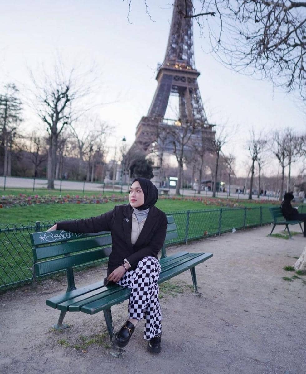 Eri Fitriyah (instagram.com/ririe_fairus)