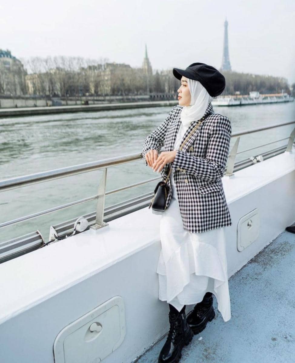 Eri Fitriyah (instagram.com/ririe_fairus)