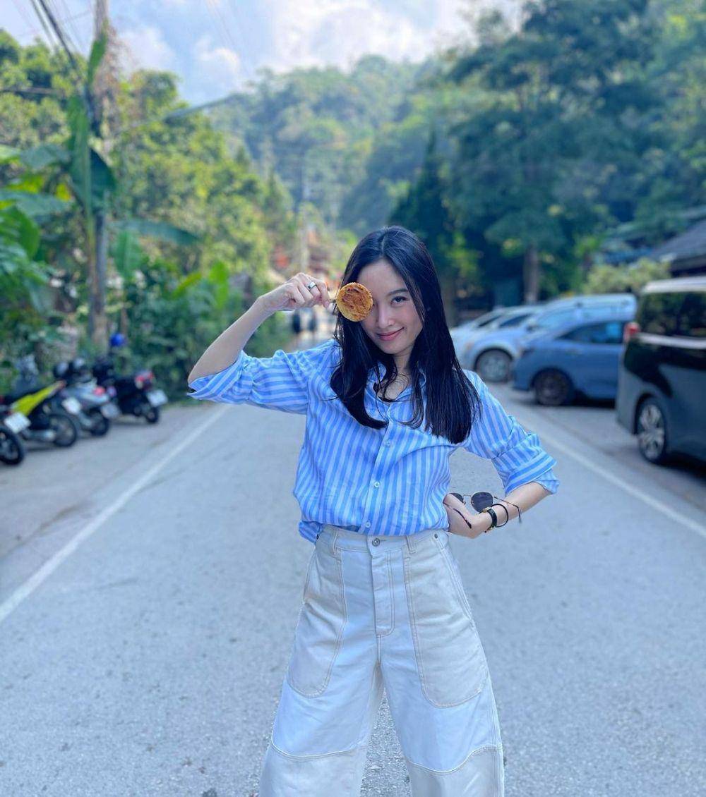 Treechada Petcharat (instagram.com/poydtreechada)