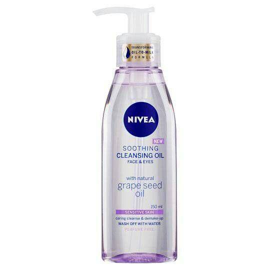Nivea Soothing Cleansing Oil (nivea.co.id)