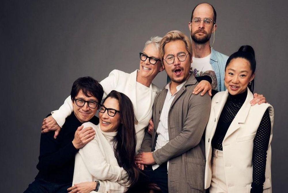 5 Pesan tentang Keluarga di Film Everything Everywhere All at Once