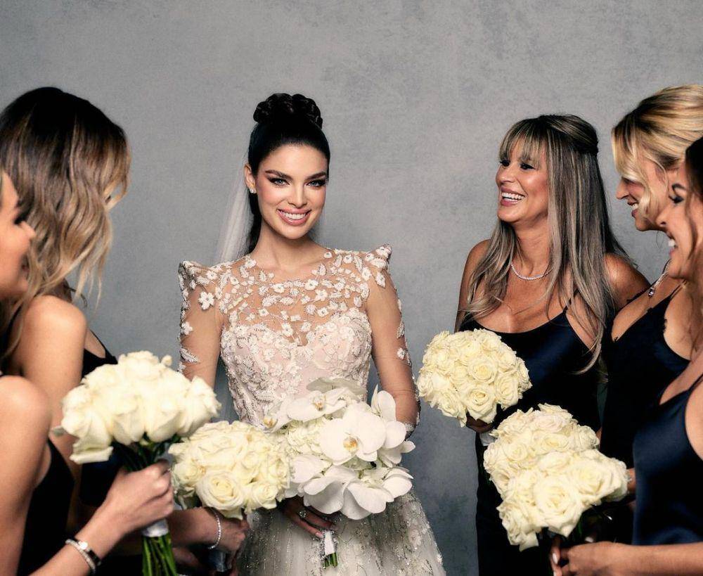Nadia Ferreira bersama dengan para bridesmaid. (instagram.com/nadiatferreira)