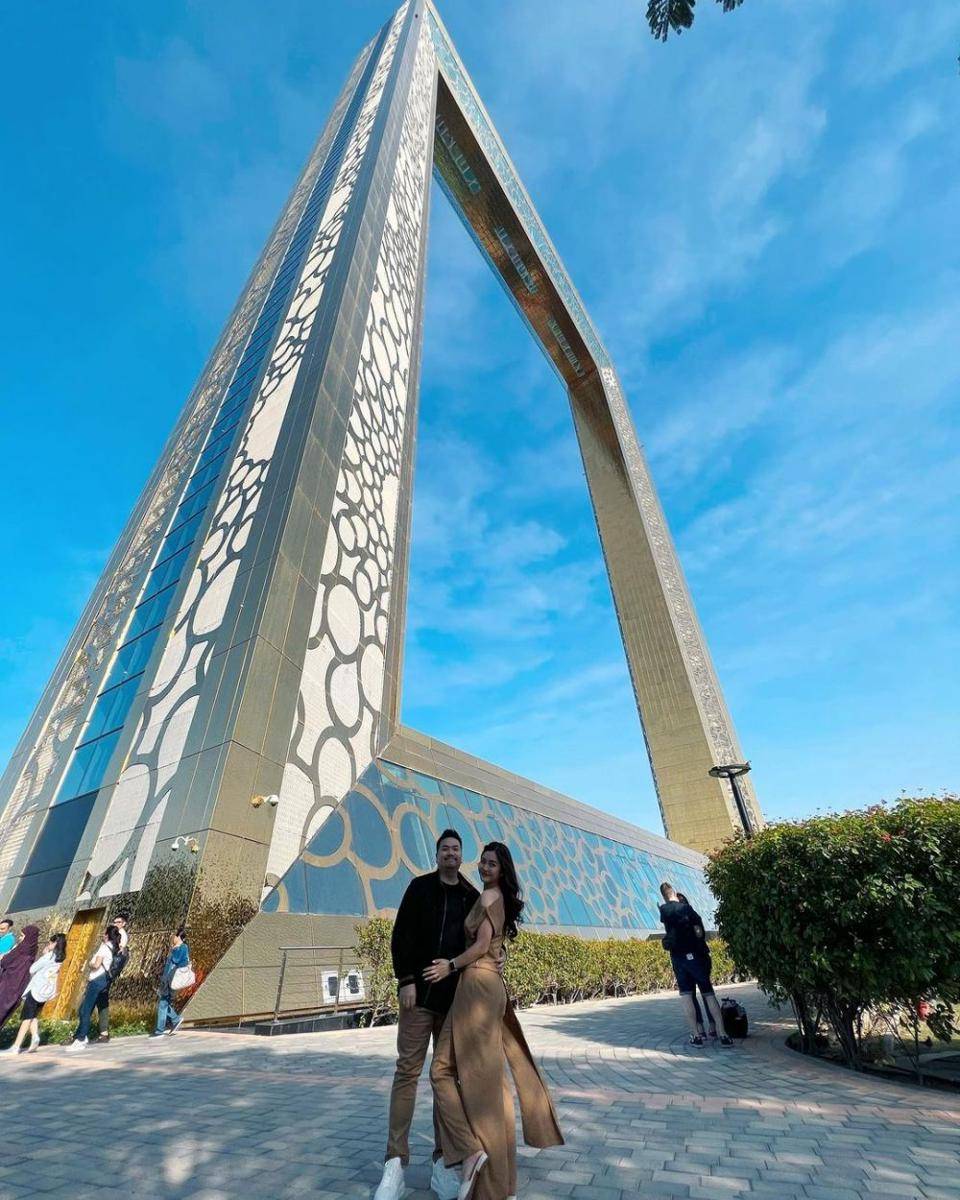 potret Nex Carlos dan sang istri (instagram.com/vienesca)