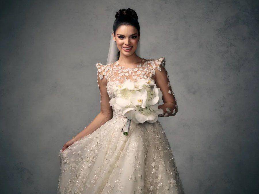 Gaun upacara pernikahan Nadia, the Hunter gown dari House of Couture terkenal Amerika. (instagram.com/galialahav)